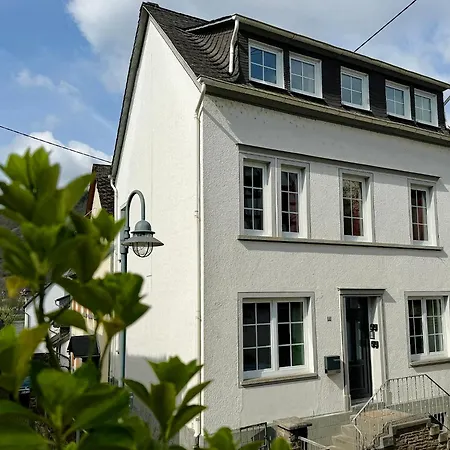 Ferienwohnungen Bullay Apartment Bullay