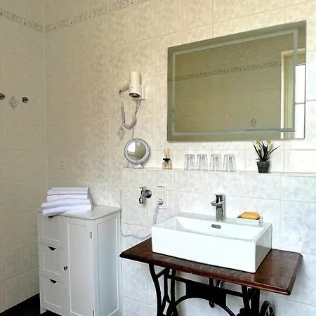 Ferienwohnungen Bullay * Bullay