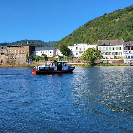 Ferienwohnungen Bullay ブライ