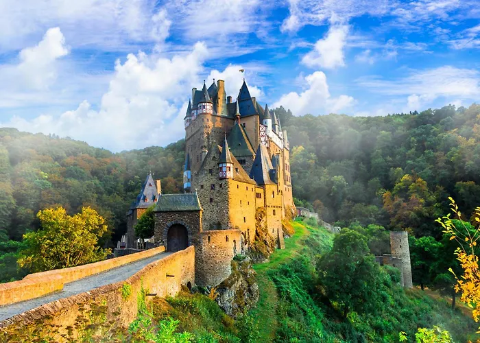 アパート Ferienwohnungen Bullay ブライ